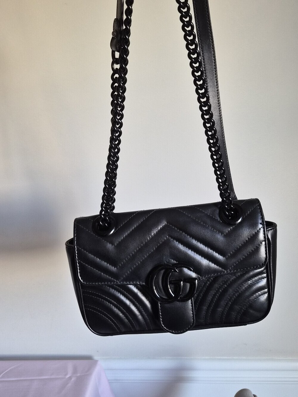 Gucci GG Marmont Small Black Matelassé Shoulder Bag - Picture 8 of 9